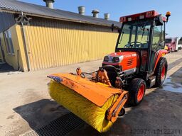 Kubota Stv36