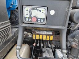 MAN TGX 26.400 Container Hyvalift Crane HIAB 144