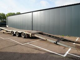 Nooteboom 3 axle semi low loader with ramps