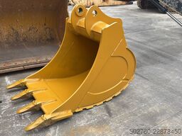 Komatsu PC 200