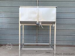 Industrial storage tanks