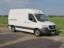 MERCEDES-BENZ SPRINTER 317 L2H2 RWD Automaat