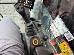 CATERPILLAR 320 Kettenbagger 22,1 Ton *8.100 H