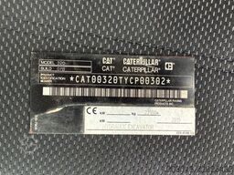 CATERPILLAR 320 Kettenbagger 22,1 Ton *8.100 H