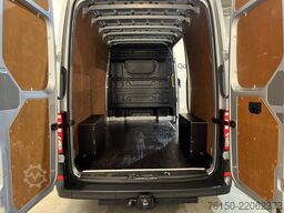 Volkswagen Crafter 35 2.0 TDI L3H3 140 PK Automaat / Euro ...