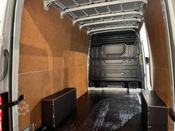 Volkswagen Crafter 35 2.0 TDI L3H3 140 PK Automaat / Euro ...