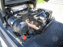 Nissan FD 30 Triplex Freihub