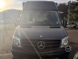 Mercedes-Benz Foodtruck, Imbisswagen, Food Truck mit neuer Küche und Ausstattung
