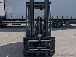Jungheinrich EFG 218 // Elektro // Gabeln 1200 mm