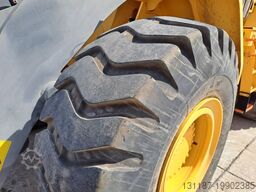 Volvo L 105