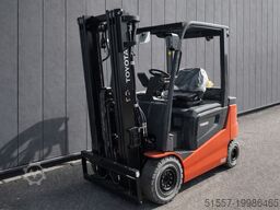 Toyota Traigo 80 9FBM25T | 2024