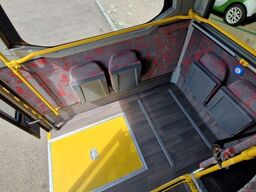 MERCEDES-BENZ Heckniederflur Sprinter 517 / 4 er Bestuhlung