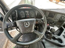 Mercedes-Benz Arocs 3240