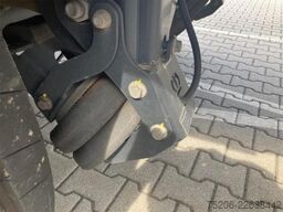 Dobre-Maszyny Dobre-Maszyny Dobre-Maszyny