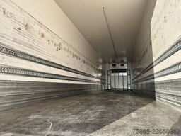 Schmitz Cargobull / SOR Iberica / Carrier Vector 1550 / Frigo Box...