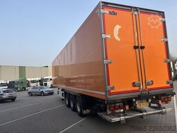 Schmitz Cargobull / SOR Iberica / Carrier Vector 1550 / Frigo Box...