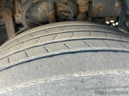 VOLVO FL 240 4X2R, PLANE, MANUAL, E4, LADEBORDWAND,