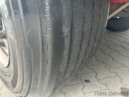Groenewegen Jumbo / TFSSQ 18 PLY / Box / Loadlift / Disk Br...