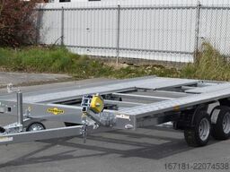 HUMBAUR Autotranporter, Baumaschinentransporter
