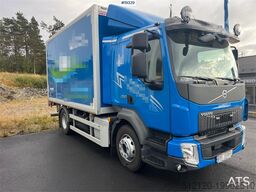 Volvo FL250 4x2 box truck w/ lift