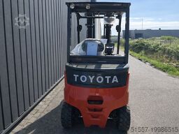 Toyota Traigo 80 9FBM35T | 2024