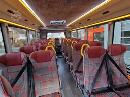 MERCEDES-BENZ 30 Sitzer Schul- Transferbus 519 Lagerfahrzeug