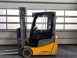 Jungheinrich EFG 215  Triplex