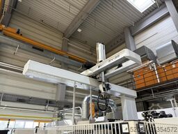 Sumitomi (SHI) Demag Systec 650/1020-2300