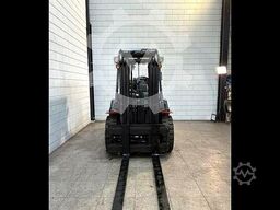 Toyota 02-7 FG 40