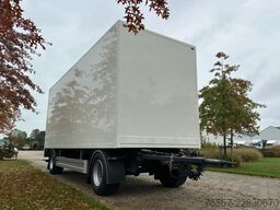 Pacton PACTON GESLOTEN AANHANGER MET LAADKLEP