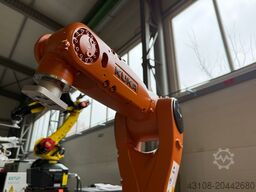 KUKA KR 6 R900 sixx