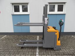 Jungheinrich EJD 220 - NEUE Batterie -Initialhub - Doppelstock