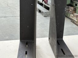 Paire d'équerres en acier 600 x 445 x 150 mm