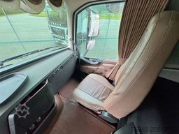 VOLVO FH GLOBETROTTER 6X2 701.000 KM SUPER CONDITION N