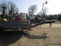 Müller Tandemanhänger mit 8 Ton. NL mit Rampe