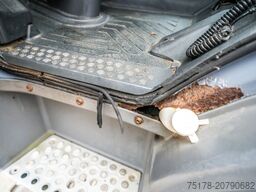 MERCEDES ATEGO 1218 L+ moving lift