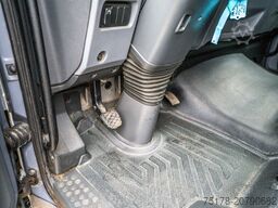 MERCEDES ATEGO 1218 L+ moving lift