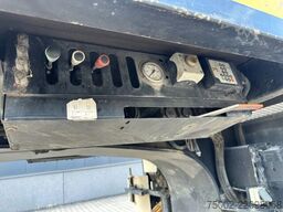 Broshuis 3ABSD Lowloader 3-axle / GVW: 53.000kg / Neck: ...
