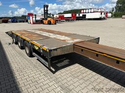 Broshuis 3ABSD Lowloader 3-axle / GVW: 53.000kg / Neck: ...
