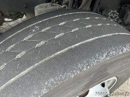Volvo FM 330 Globetrotter / 742 dkm / VEB+ / Spoilers...