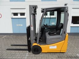 Jungheinrich EFG 215 - Triplex - Doppelpedal - wenig Stunden