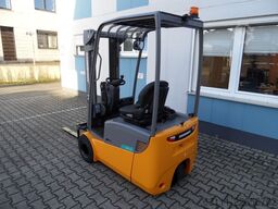 Jungheinrich EFG 115 - Triplex - NEUE Batterie - aufgearbeitet
