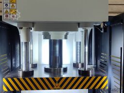 Durendus 100 Tonnen Einständerpresse