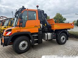 Mercedes-Benz Unimog U 427 mit Hiab Kran