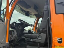 Mercedes-Benz Unimog U 427 mit Hiab Kran