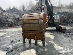 Volvo ec380EL excavator w/ hw undercarriage and toothed