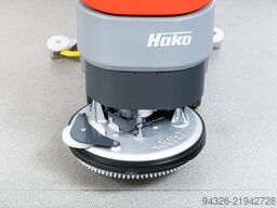Hako Hakomatic B30 TB430 - NEW BATTERIES