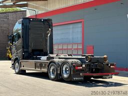 VOLVO FH 750 6x2 VDL S30 LEDER*TOUCH*ICOOL*NAVI*CAM*LE