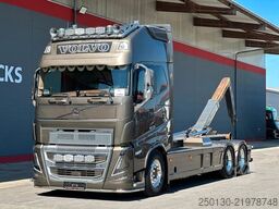 VOLVO FH 750 6x2 VDL S30 LEDER*TOUCH*ICOOL*NAVI*CAM*LE