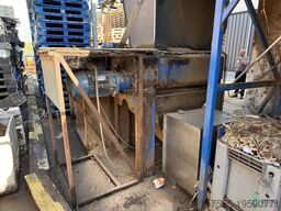 Gross Holzwolf 2500